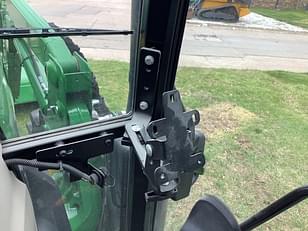 Main image John Deere 6105E 39