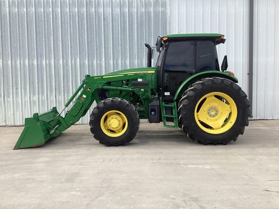 Main image John Deere 6105E