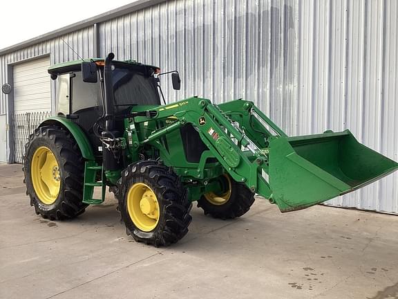 Image of John Deere 6105E equipment image 3