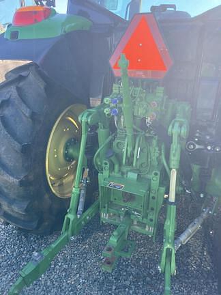 Image of John Deere 6110M equipment image 4