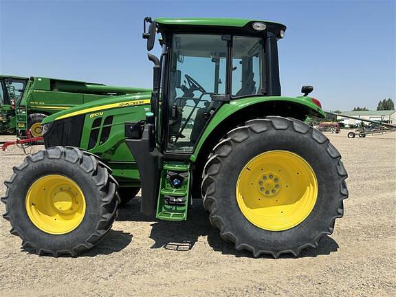 Image of John Deere 6110M equipment image 2