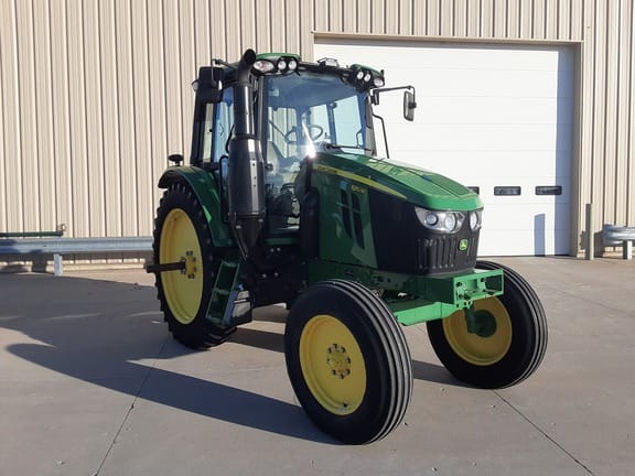 2022 John Deere 6110M Equipment Image0