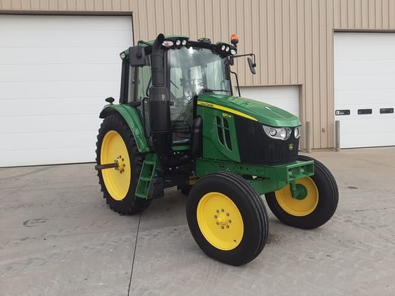 2022 John Deere 6110M Equipment Image0