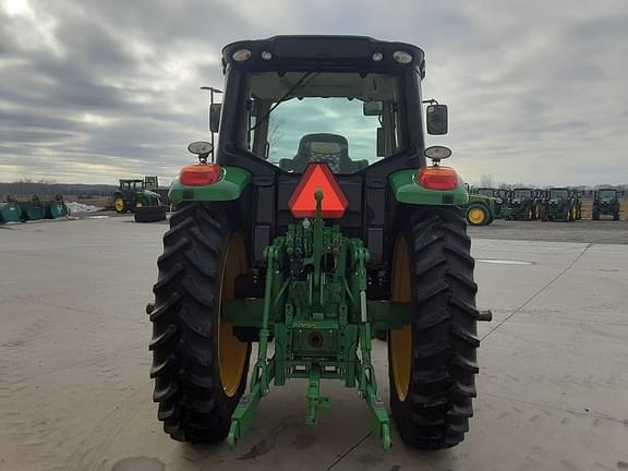 Image of John Deere 6110M equipment image 3