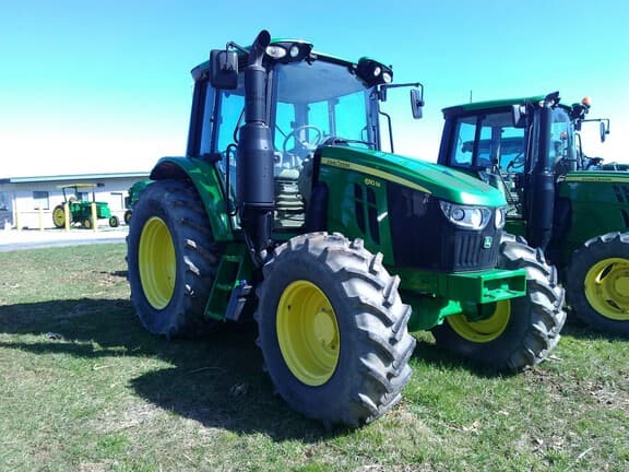 Image of John Deere 6110M equipment image 2