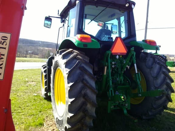 Image of John Deere 6110M equipment image 3