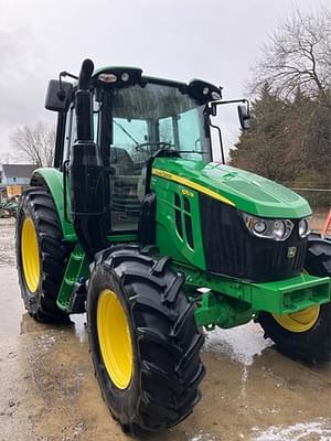 2022 John Deere 6110M Image