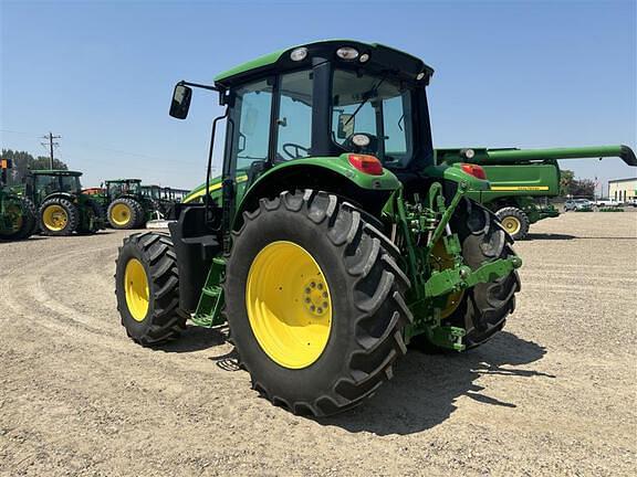 Image of John Deere 6110M equipment image 2