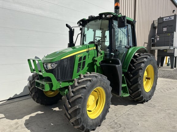 2022 John Deere 6110M Equipment Image0
