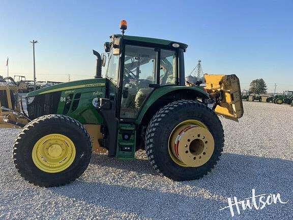 Image of John Deere 6110M equipment image 3