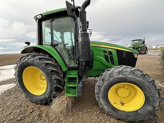 Image of John Deere 6110M equipment image 2