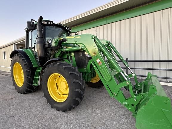 Image of John Deere 6110M equipment image 4