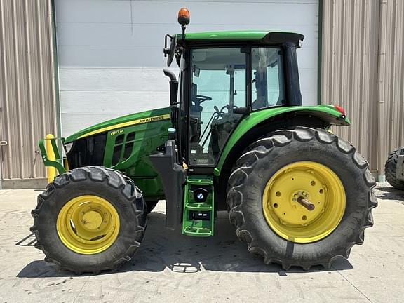 Image of John Deere 6110M equipment image 1