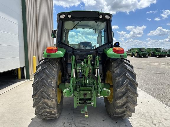Image of John Deere 6110M equipment image 3