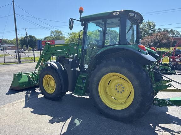 Image of John Deere 6110M equipment image 3