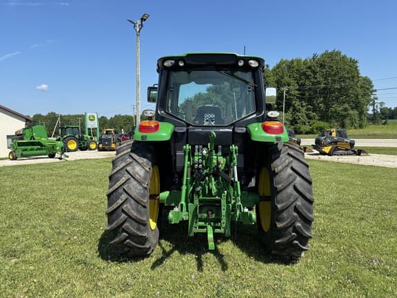 Image of John Deere 6110M equipment image 3