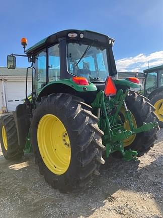 Image of John Deere 6110M equipment image 2