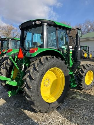 Image of John Deere 6110M equipment image 3