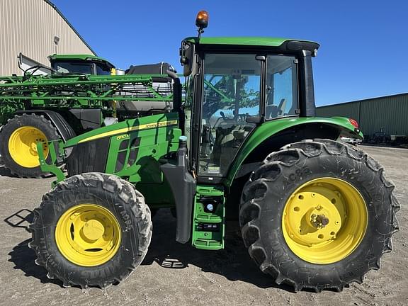 Image of John Deere 6110M equipment image 1