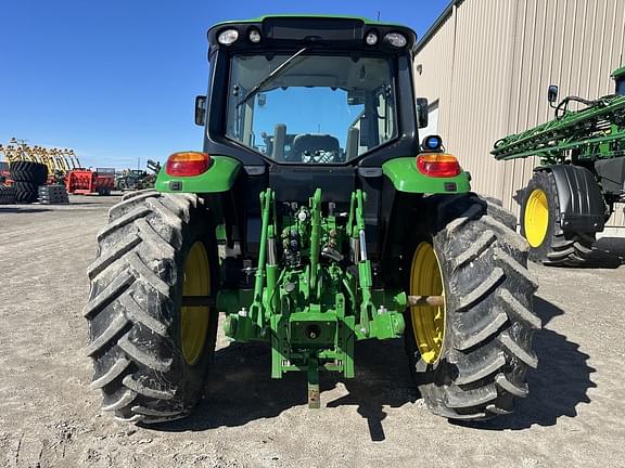 Image of John Deere 6110M equipment image 3