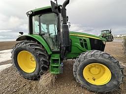 Image of John Deere 6110M equipment image 3