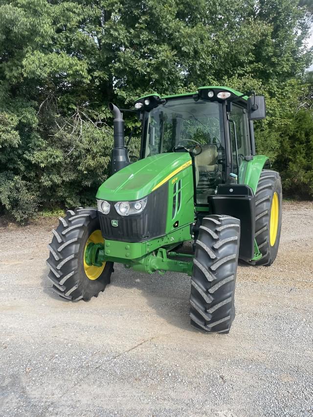 Image of John Deere 6110M equipment image 1