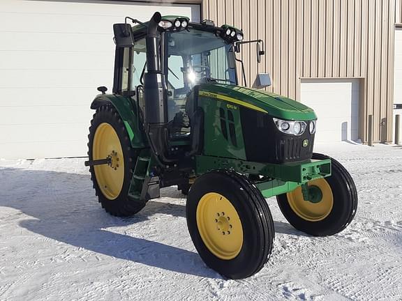 Image of John Deere 6110M equipment image 1