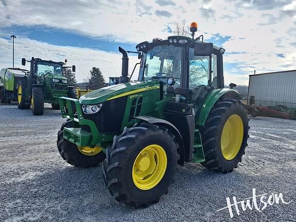 Image of John Deere 6110M equipment image 3