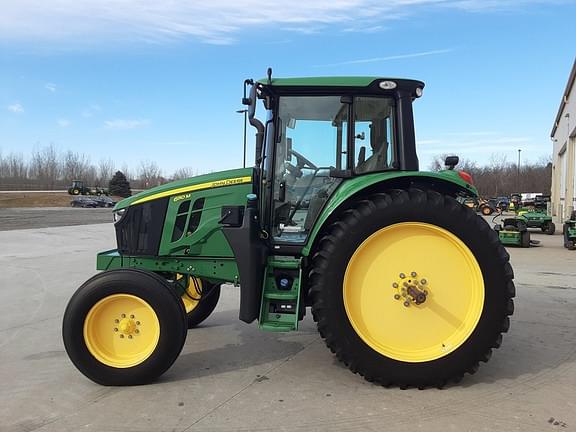 Image of John Deere 6110M equipment image 4