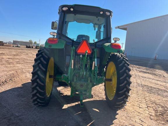 Image of John Deere 6110M equipment image 4
