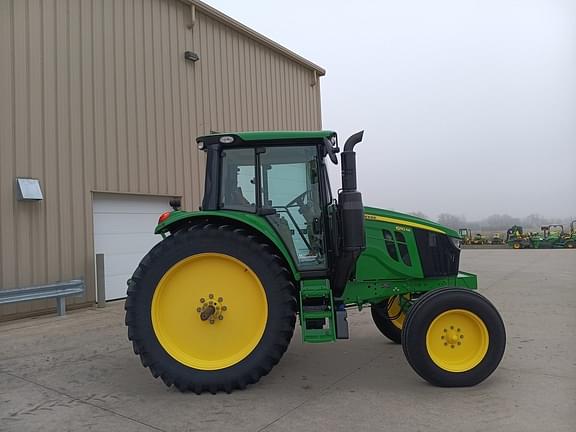 Image of John Deere 6110M equipment image 2