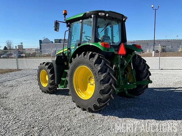 Image of John Deere 6110M equipment image 2