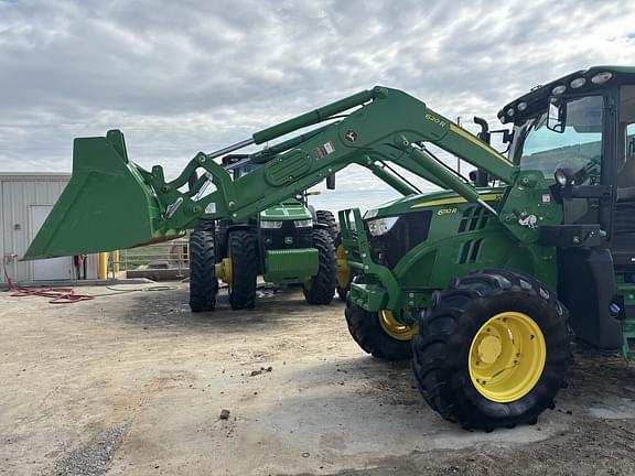 Image of John Deere 6110R equipment image 2