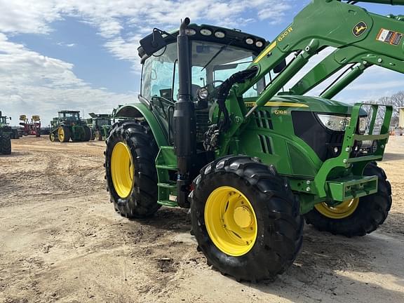 Image of John Deere 6110R equipment image 1