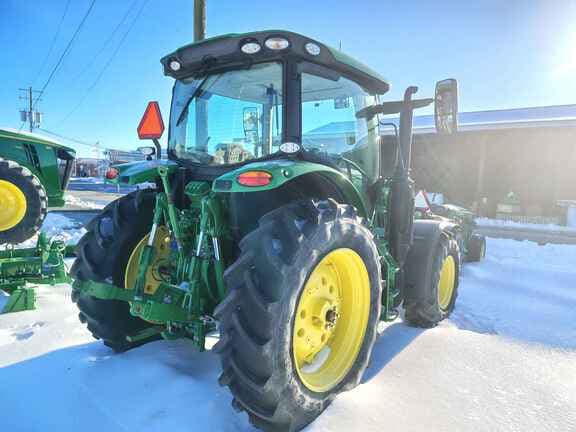 Image of John Deere 6110R equipment image 4