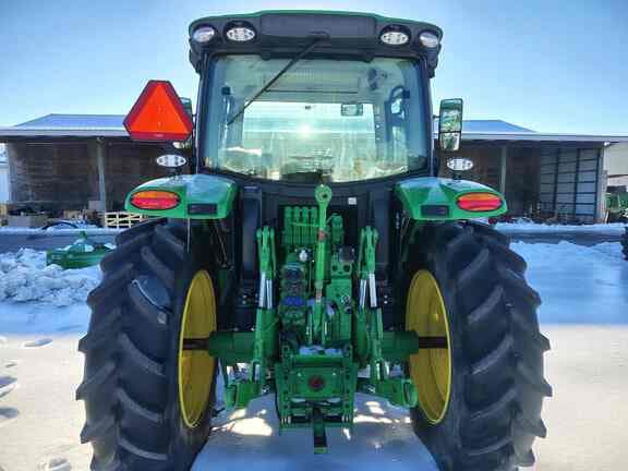 Image of John Deere 6110R equipment image 3