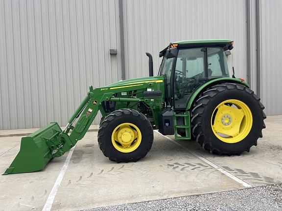 Image of John Deere 6120E equipment image 2