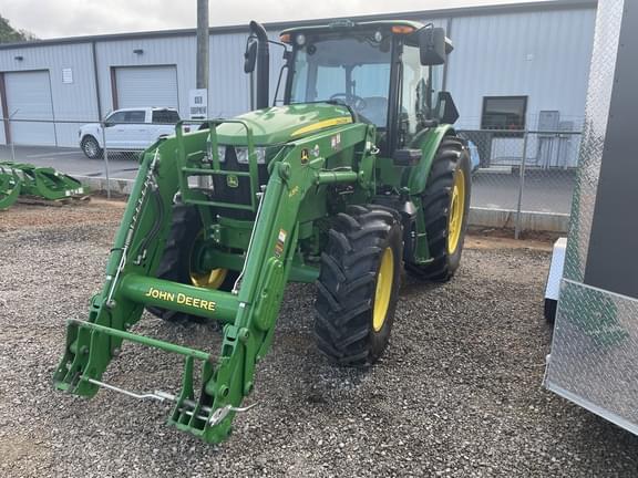Image of John Deere 6120E equipment image 1