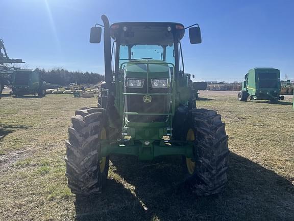 Image of John Deere 6120E equipment image 1