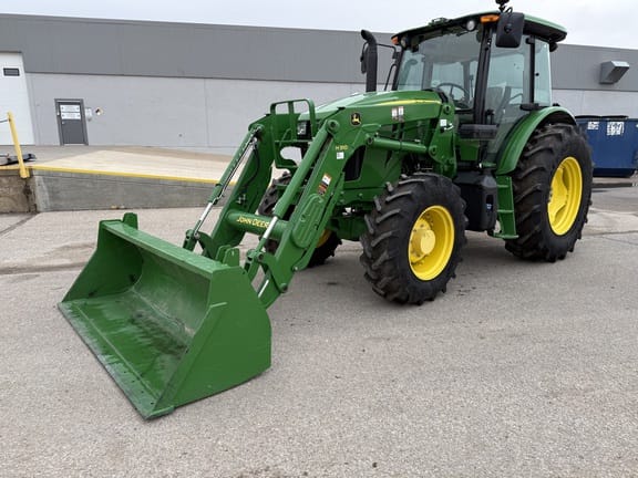 2022 John Deere 6120E Equipment Image0
