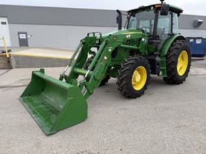 2022 John Deere 6120E Image
