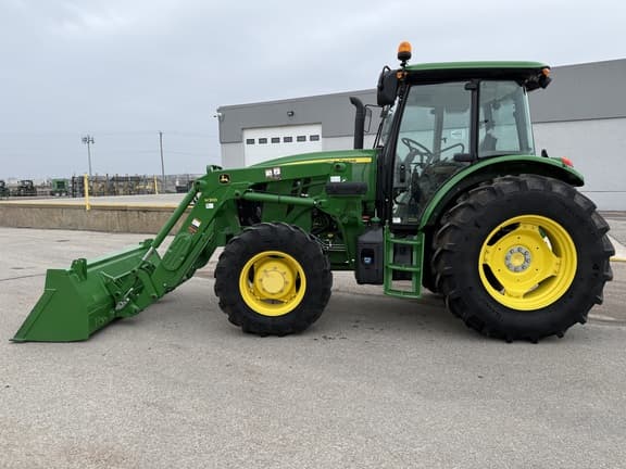 Image of John Deere 6120E equipment image 1