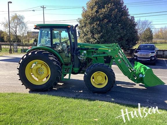 Image of John Deere 6120E equipment image 2