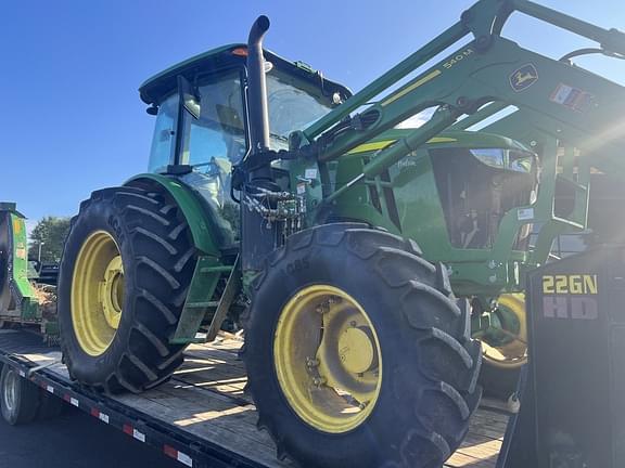 Image of John Deere 6120E equipment image 1