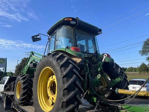 Image of John Deere 6120E equipment image 3