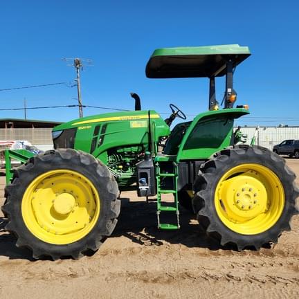 Image of John Deere 6120E equipment image 1