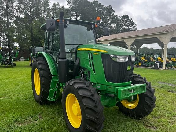 Image of John Deere 6120E equipment image 2