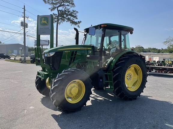 Image of John Deere 6120E equipment image 4