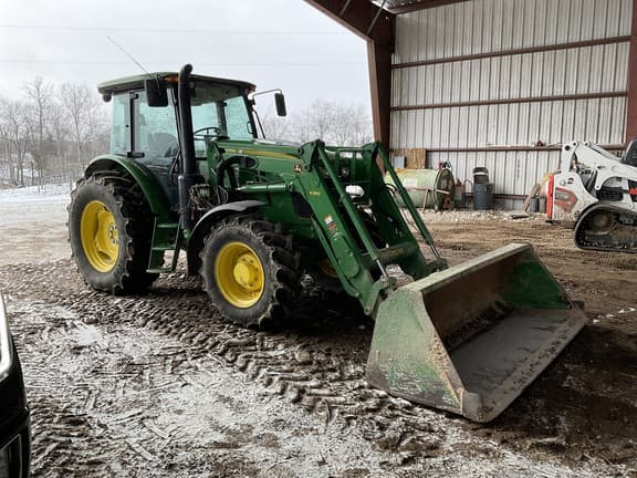 Image of John Deere 6120E Primary image