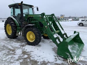 2022 John Deere 6120E Image